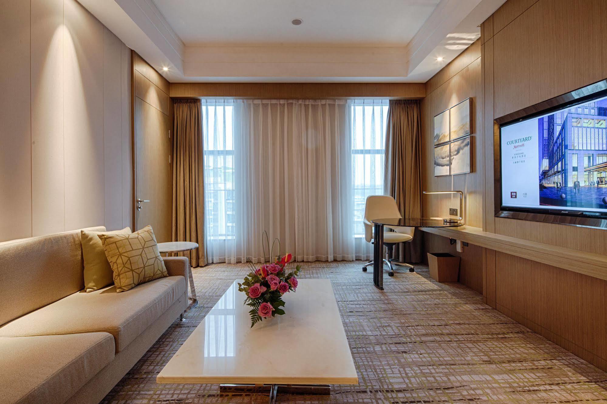 Courtyard By Marriott Xinchang Exterior photo